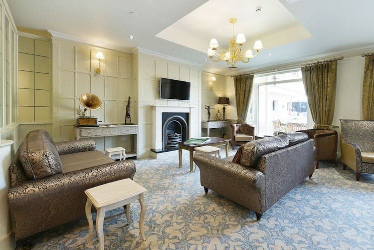 Coombe Hill Manor Care Home