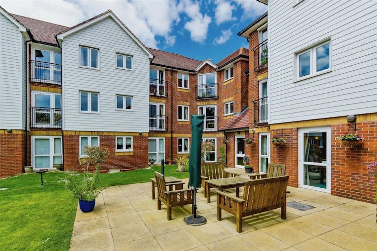 Eadhelm Court - Resale