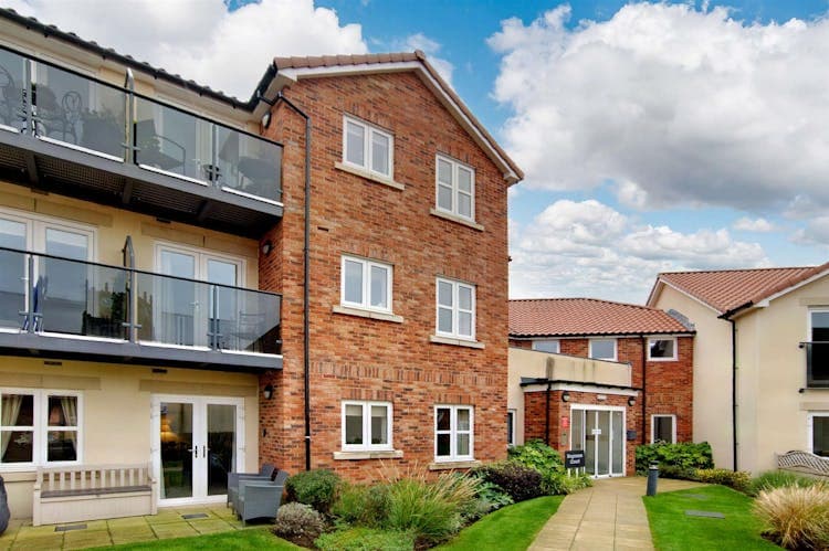 Rogerson Court - Resale