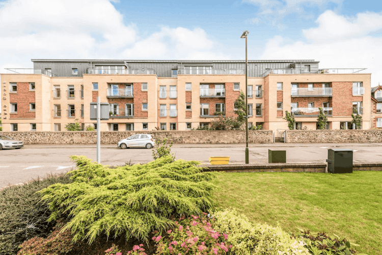Lyle Court - Resale