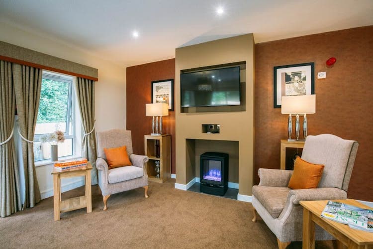Plas-y-Dderwen Care Home