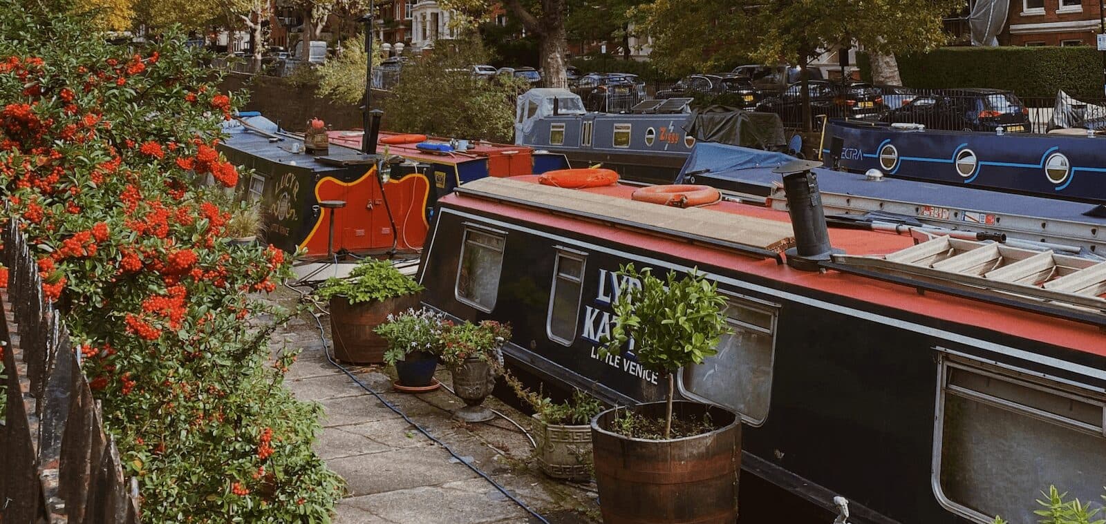 10 Tips For Living on a Narrowboat in Retirement - An Expert Guide In 2025!