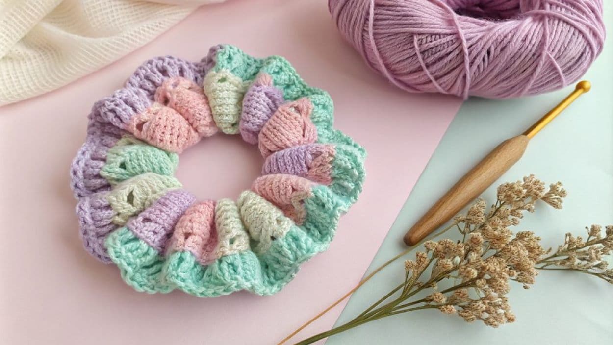 crochet scrunchies
