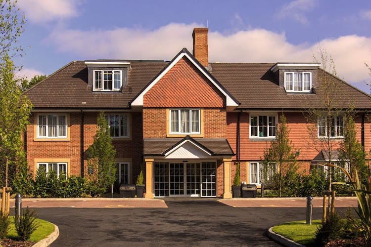 Hallmark Lakeview Care Home