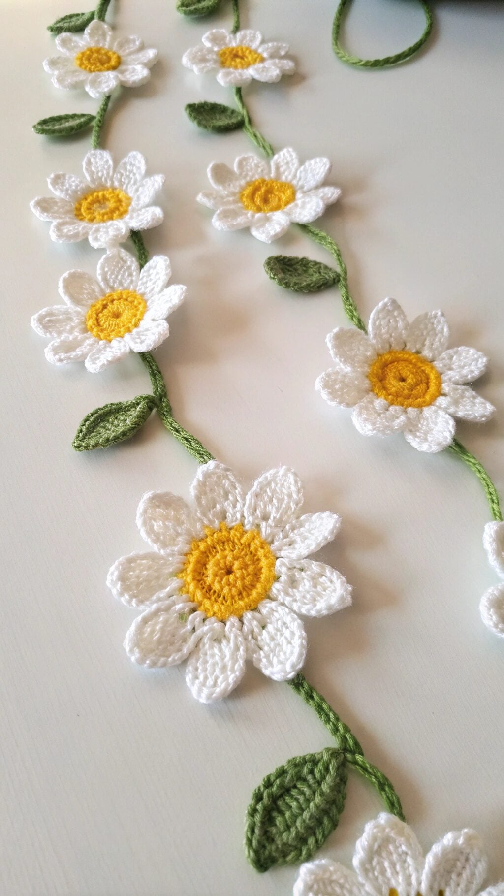 Daisy Flower Garland Tutorial